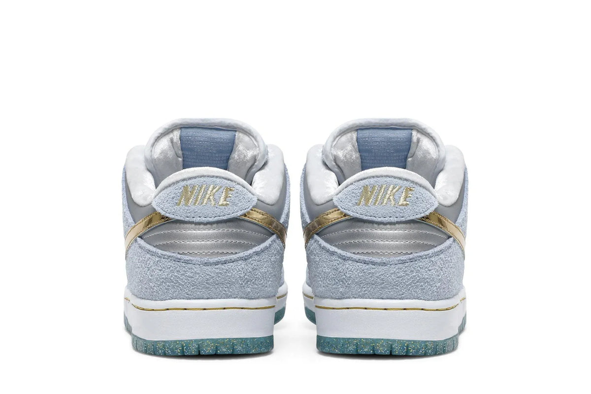 Sean Cliver x Dunk Low SB Holiday Special Azul