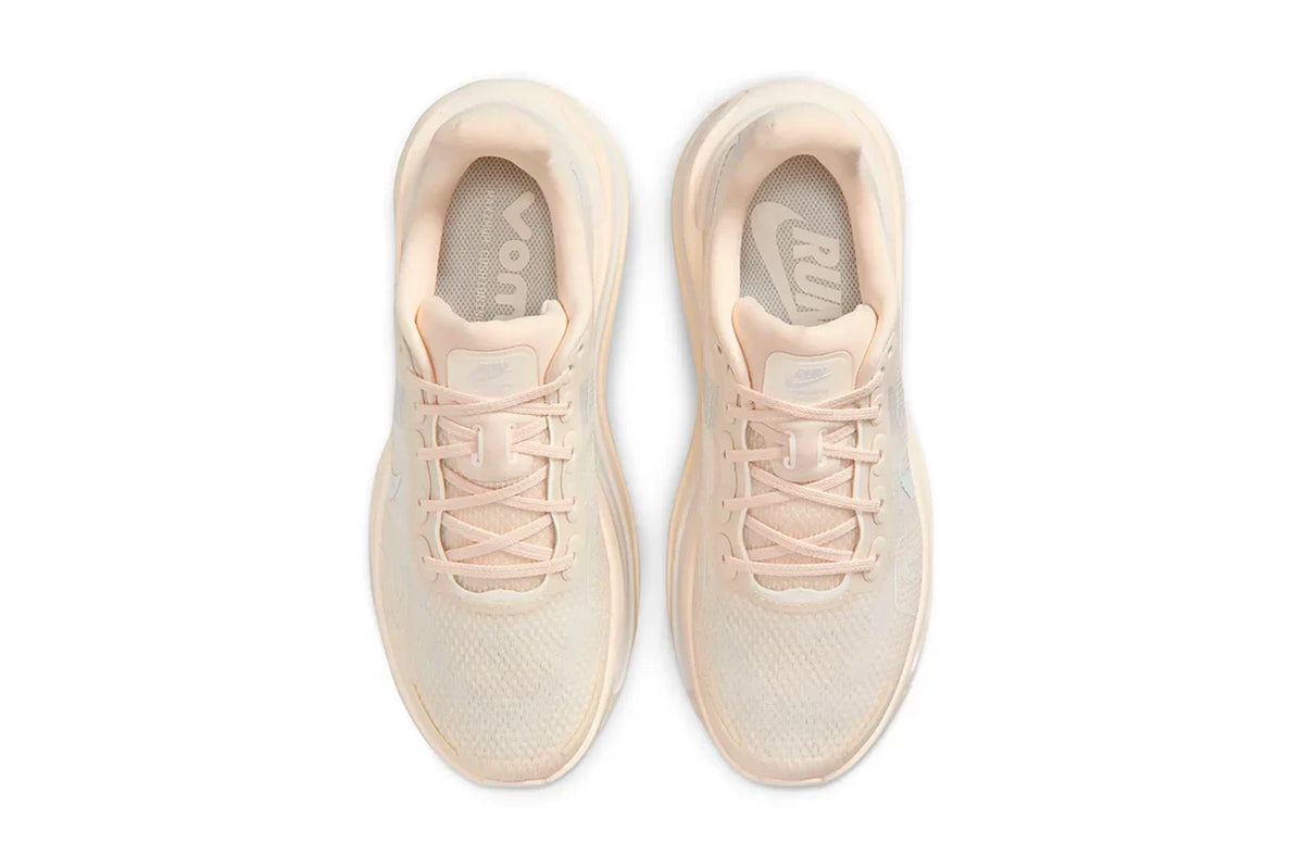 Nike Vomero Premium Chalk Bege