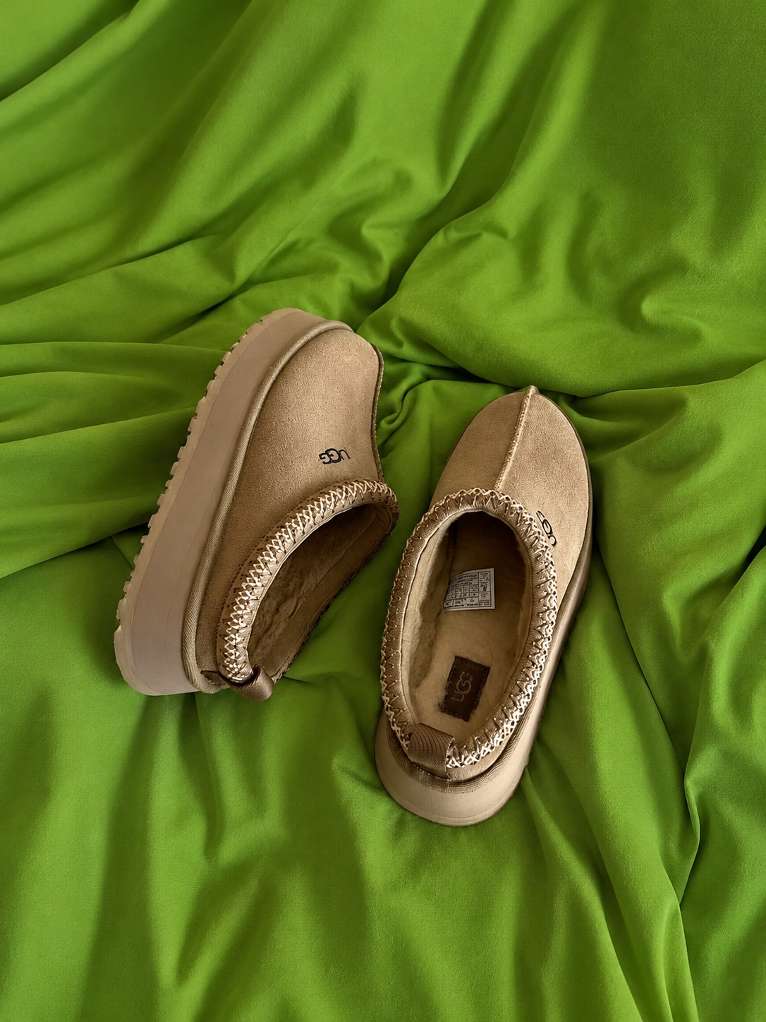 UGG