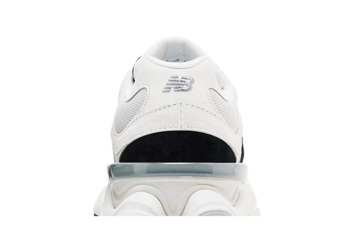 New Balance 9060 Reflection Black Suede Branco