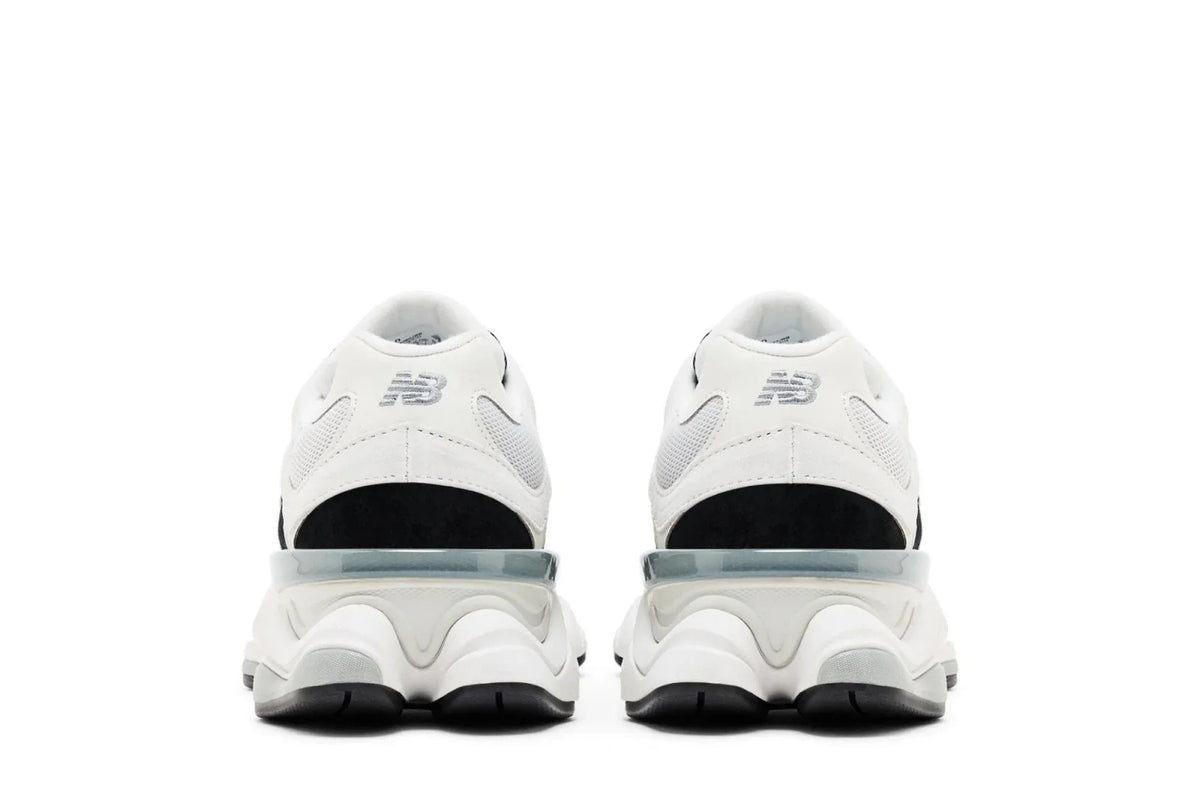 New Balance 9060 Reflection Black Suede Branco