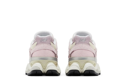 New Balance 9060 Rose Sugar Angora Rosa
