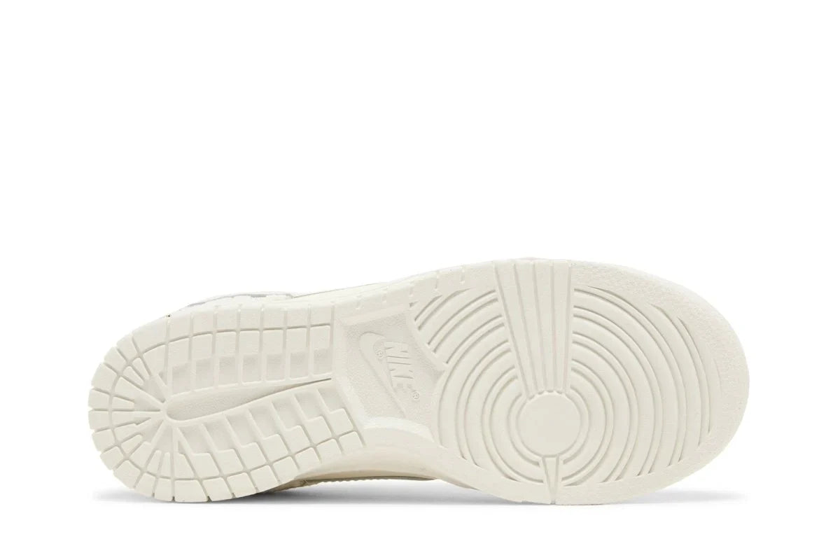 Nike Dunk Low Give Her Flowers Branco