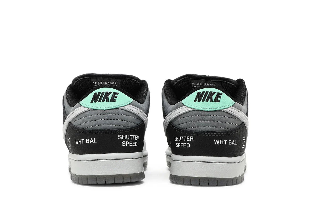 Nike SB Dunk Low VX 1000 Camcorder Cinza