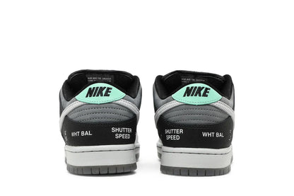 Nike SB Dunk Low VX 1000 Camcorder Cinza