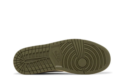Travis Scott x Nike Air Jordan 1 Retro Low OG SP Olive Branco